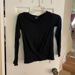 Black long sleeve athletic yoga top